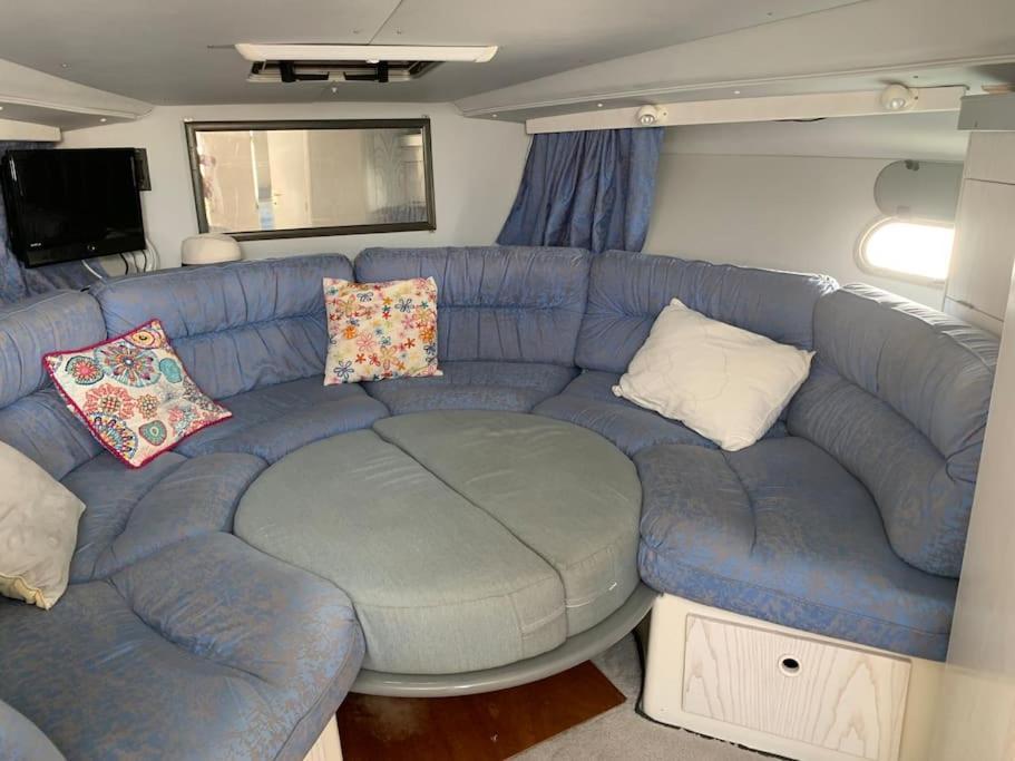 Apartamento Bateau A Quai Au Brusc, Confort, Coucher De Soleil, Calme